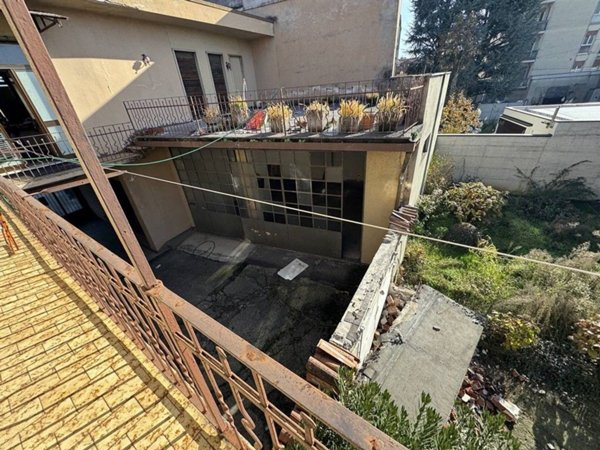 intera palazzina in vendita a Lissone