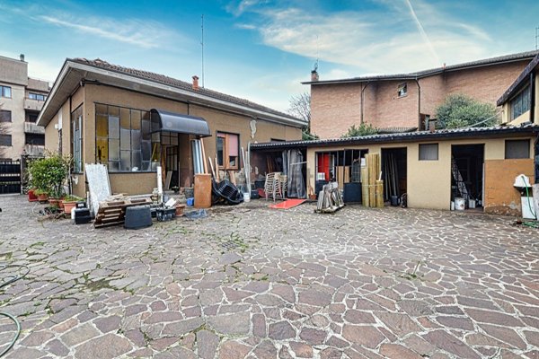 casa indipendente in vendita a Lissone