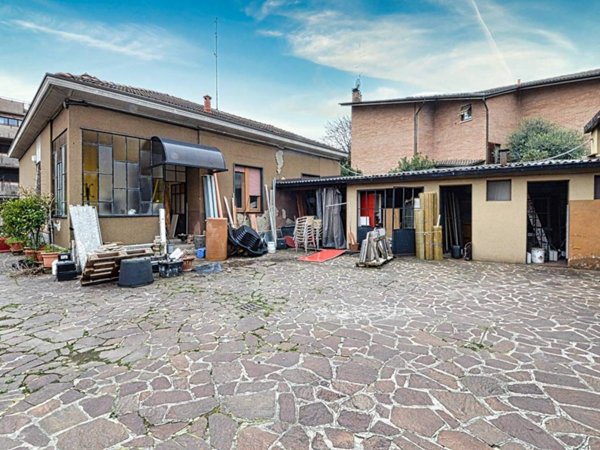 casa indipendente in vendita a Lissone