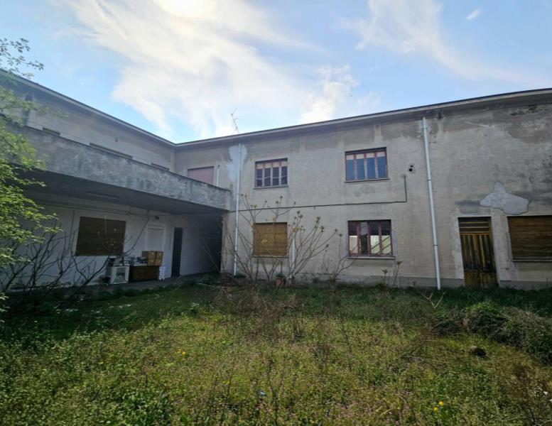 intera palazzina in vendita a Lissone