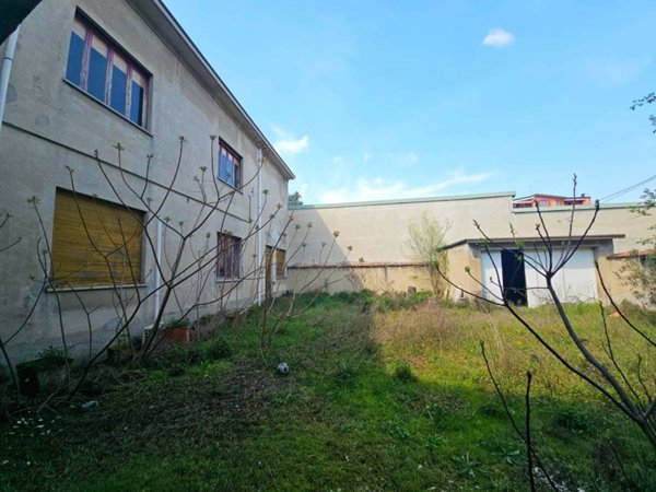 intera palazzina in vendita a Lissone