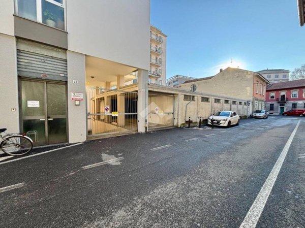 negozio in vendita a Lissone