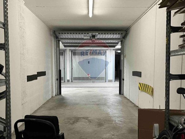 locale di sgombero in vendita a Lissone