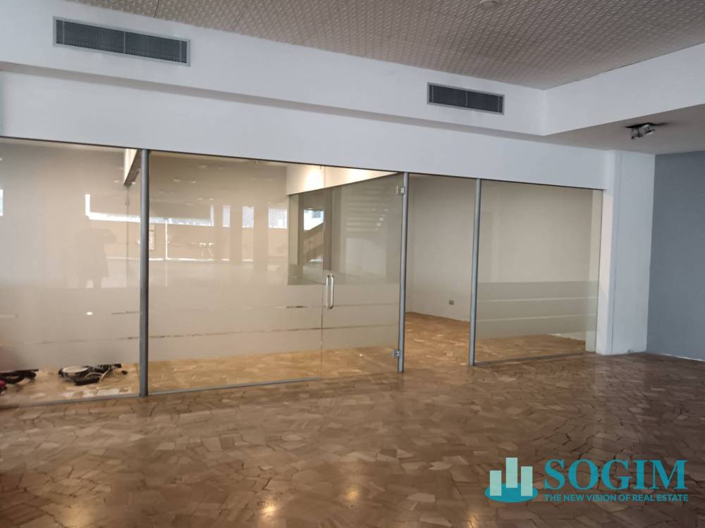 locale commerciale in vendita a Lissone