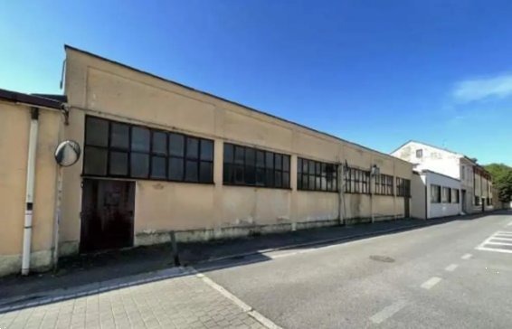 capannone in vendita a Lissone