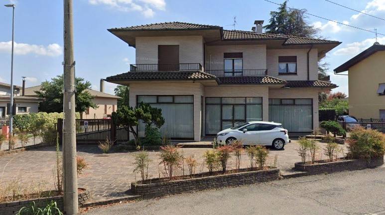 negozio in vendita a Lissone