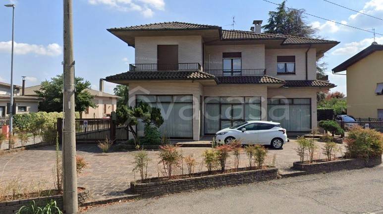 negozio in vendita a Lissone