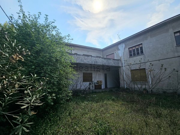intera palazzina in vendita a Lissone