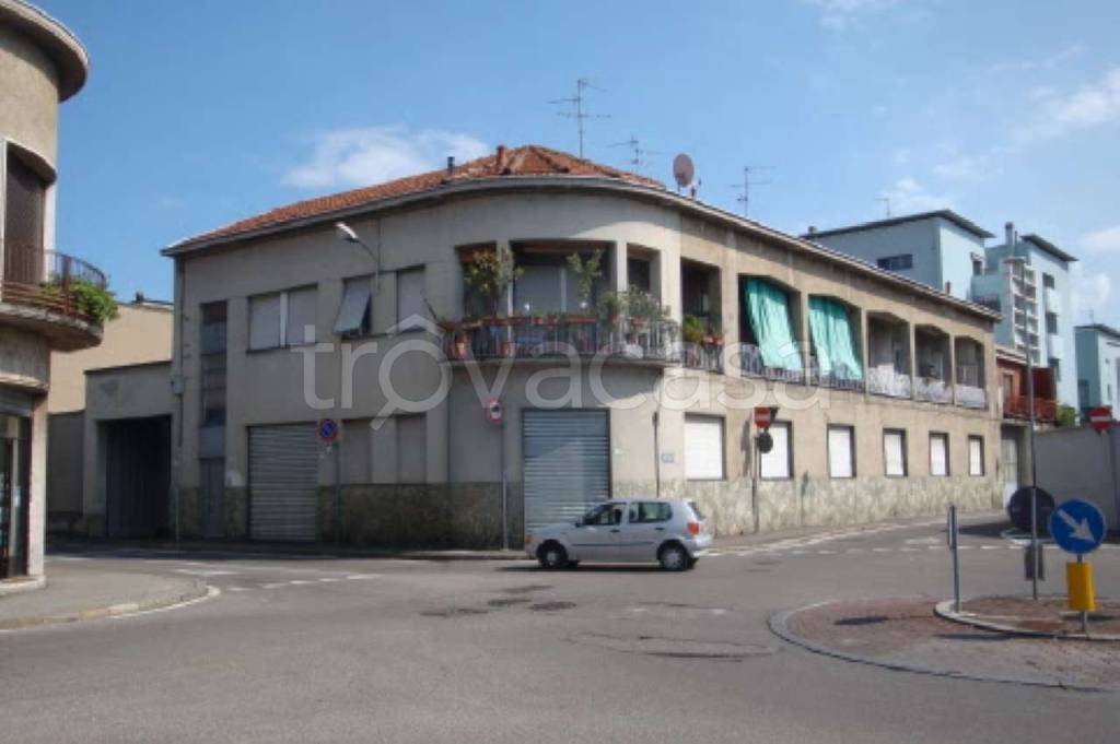 negozio in vendita a Lissone