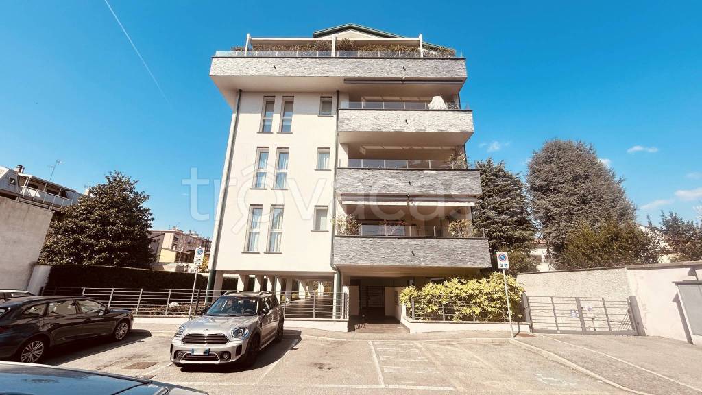 appartamento in vendita a Lissone