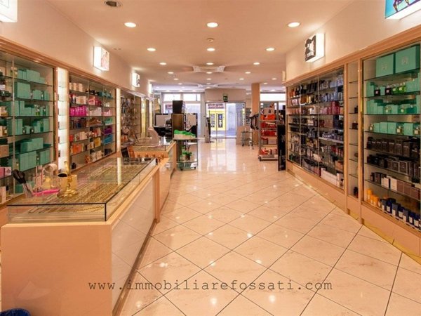 negozio in vendita a Lissone