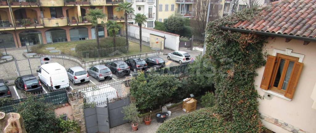 casa indipendente in vendita a Lissone