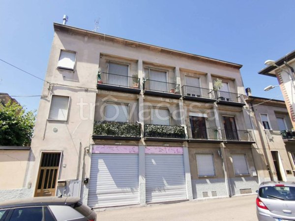 locale commerciale in vendita a Lissone