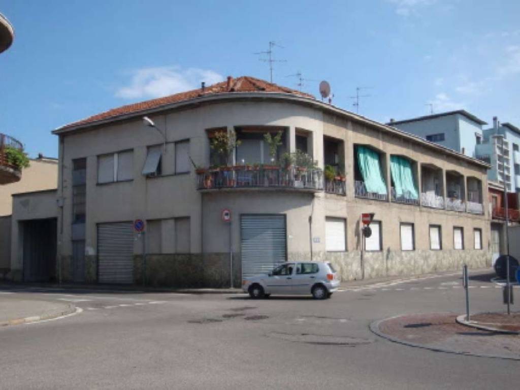 negozio in vendita a Lissone