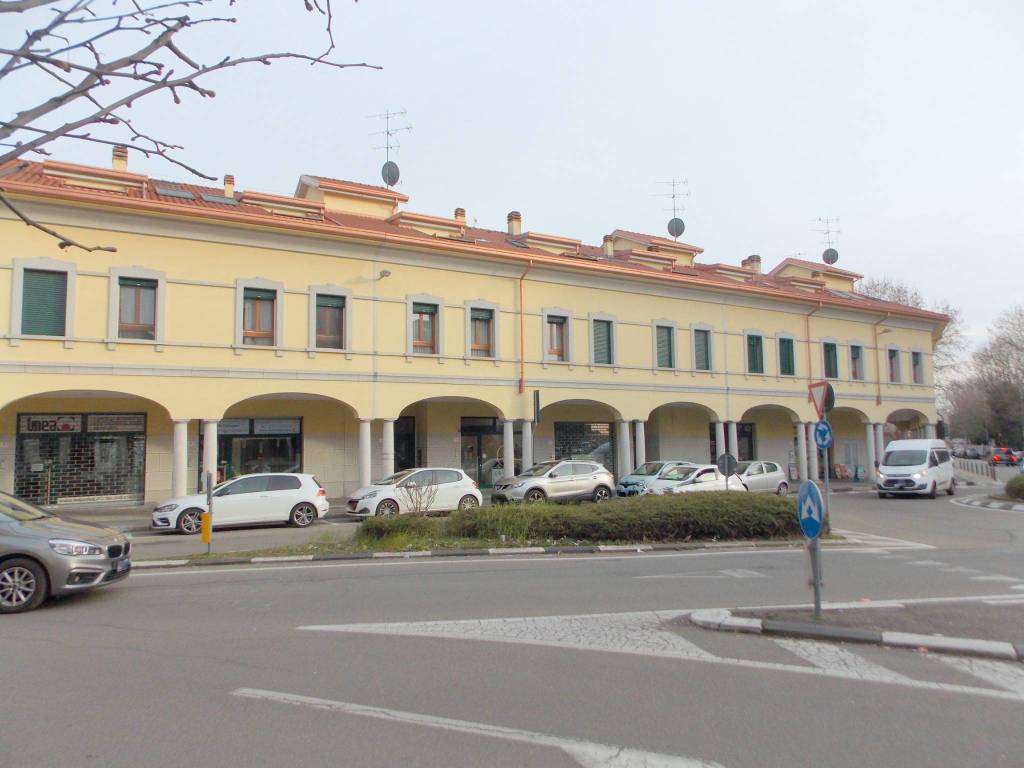 negozio in vendita a Lissone