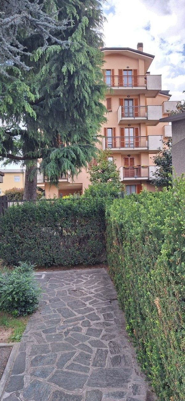 appartamento in vendita a Lissone in zona Santa Margherita