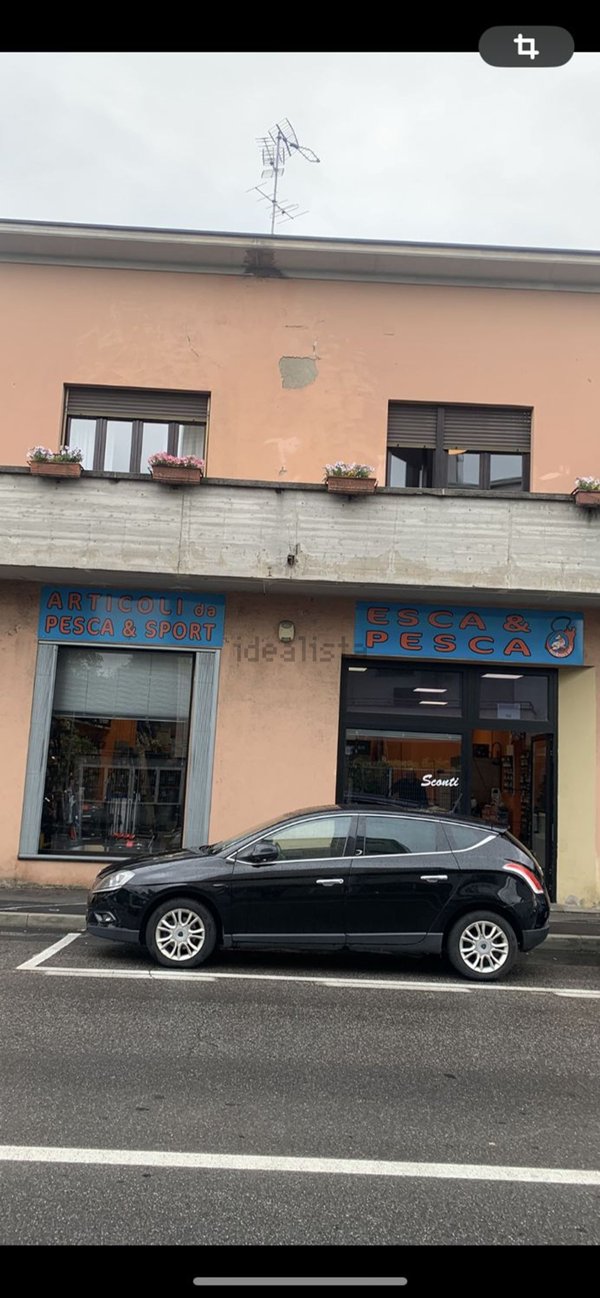 locale commerciale in vendita a Lissone