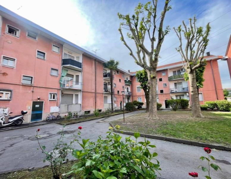appartamento in vendita a Lissone in zona Santa Margherita