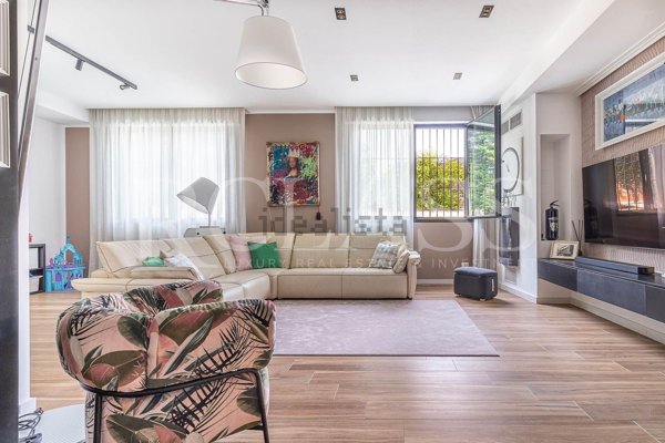 casa indipendente in vendita a Lissone
