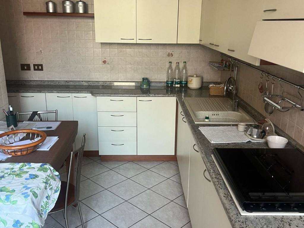appartamento in vendita a Lissone in zona Santa Margherita