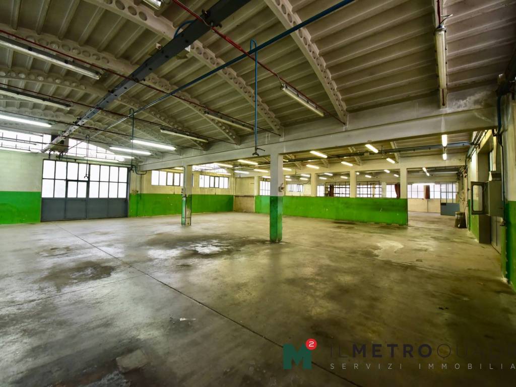 locale commerciale in vendita a Lissone
