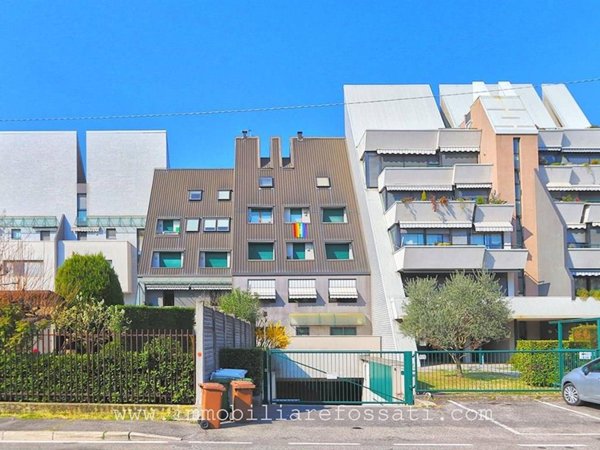 casa indipendente in vendita a Lissone