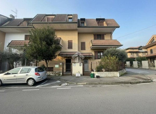 casa indipendente in vendita a Lissone