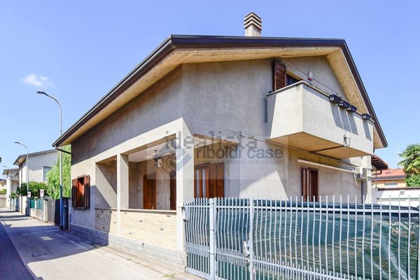 appartamento in vendita a Lissone in zona Santa Margherita