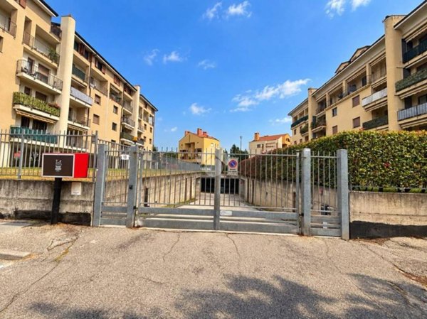 box auto in vendita a Lissone