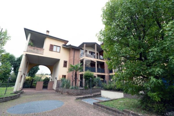 appartamento in vendita a Macherio in zona Bareggia