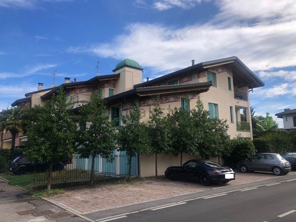 appartamento in vendita a Macherio