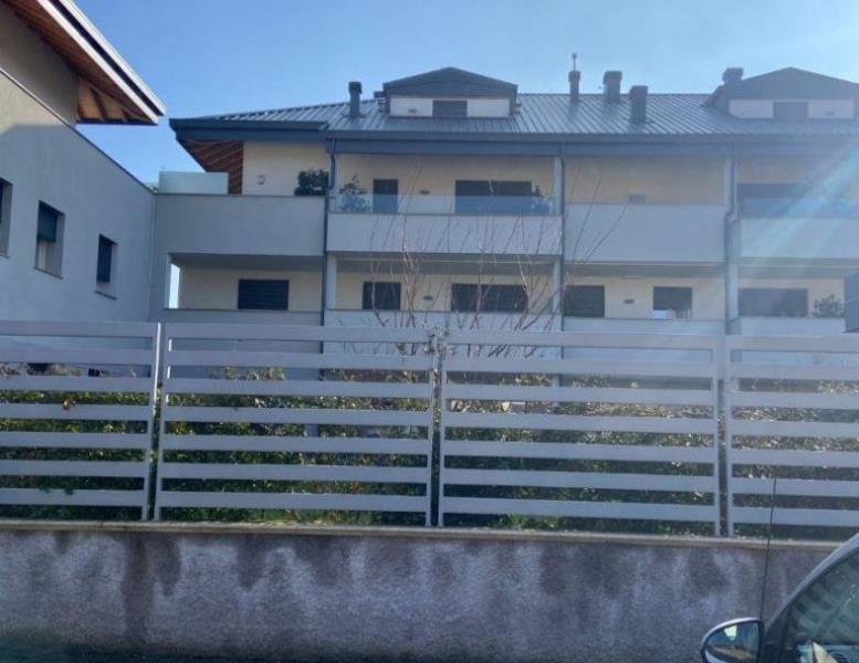 appartamento in vendita a Macherio