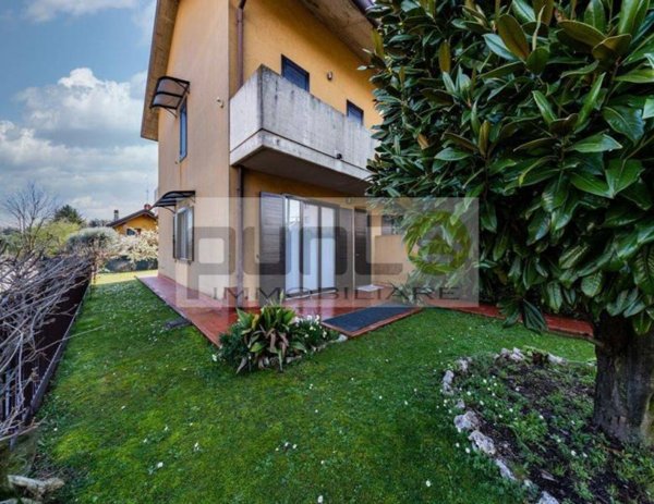casa indipendente in vendita a Macherio