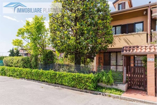 casa indipendente in vendita a Macherio