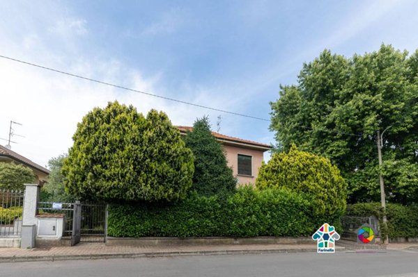 appartamento in vendita a Macherio