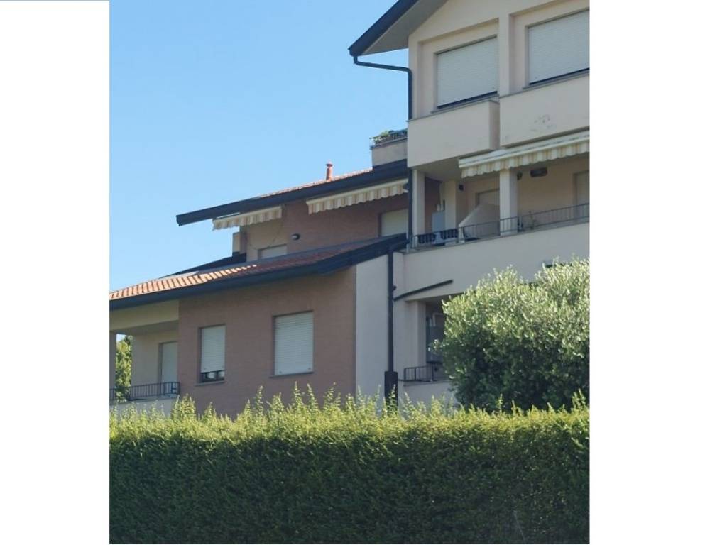 appartamento in vendita a Macherio