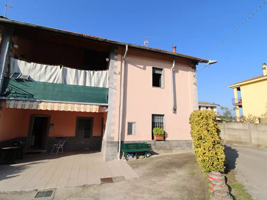 appartamento in vendita a Macherio in zona Pedresse