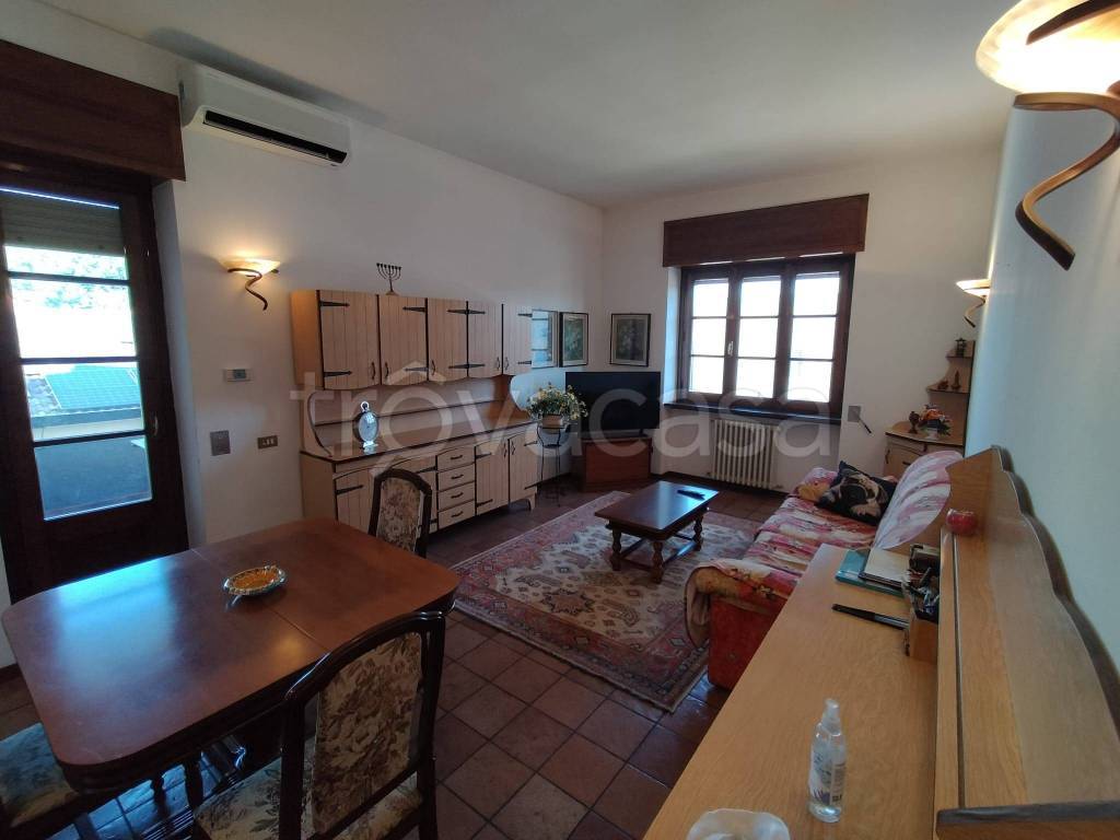 appartamento in vendita a Macherio