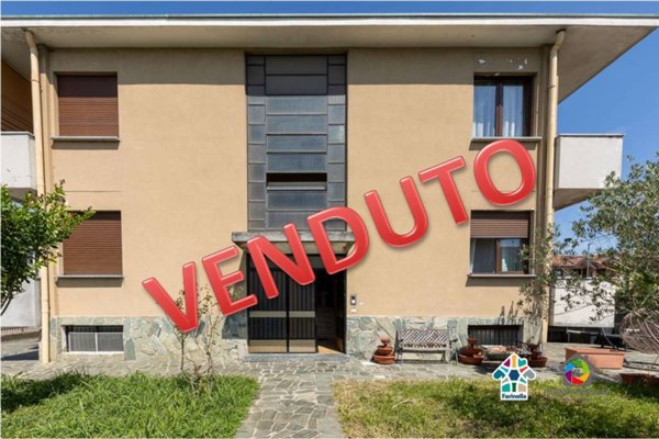 appartamento in vendita a Macherio