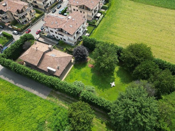 casa indipendente in vendita a Macherio