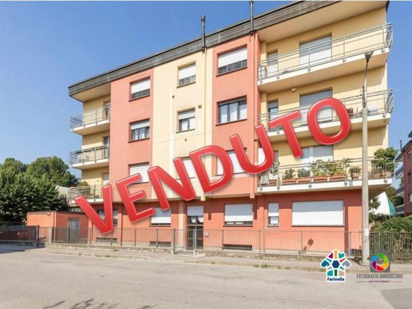 appartamento in vendita a Macherio