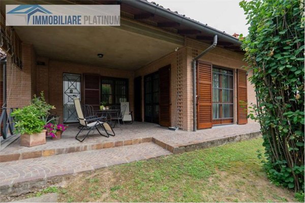 casa indipendente in vendita a Macherio