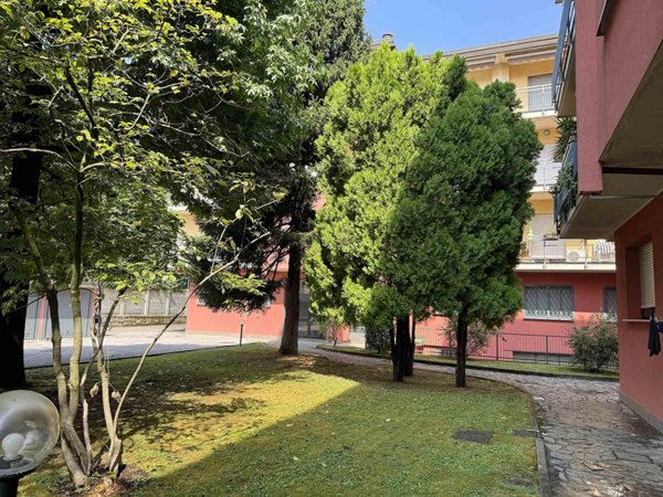 appartamento in vendita a Macherio