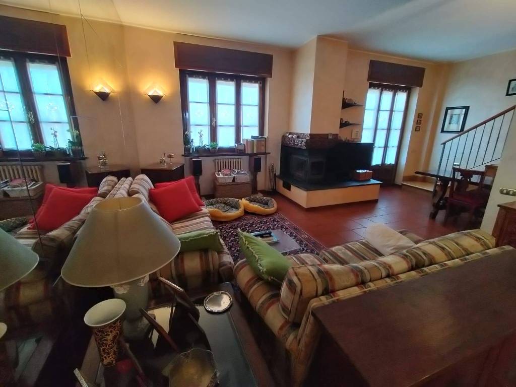 appartamento in vendita a Macherio