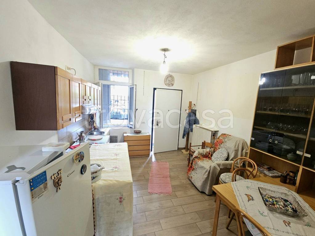 appartamento in vendita a Macherio in zona Bareggia