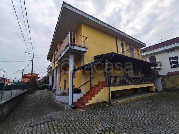 appartamento in vendita a Macherio