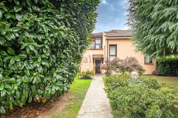 casa indipendente in vendita a Macherio