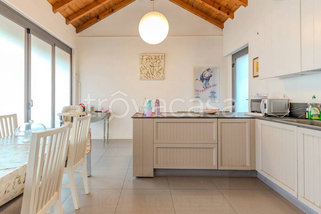 appartamento in vendita a Macherio
