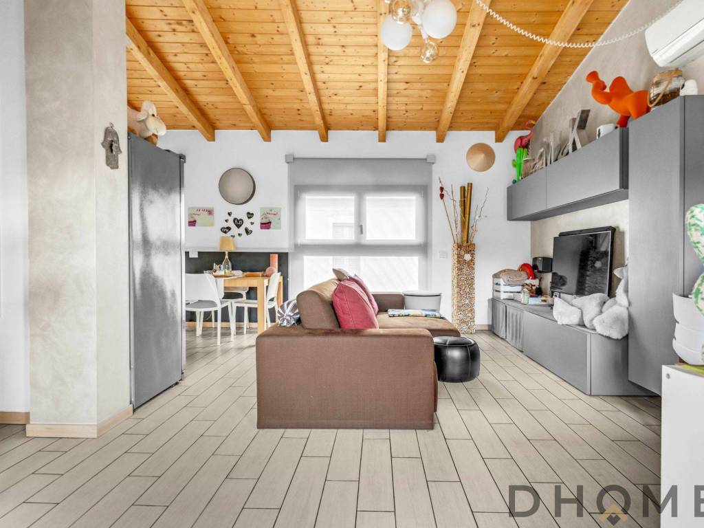 appartamento in vendita a Macherio