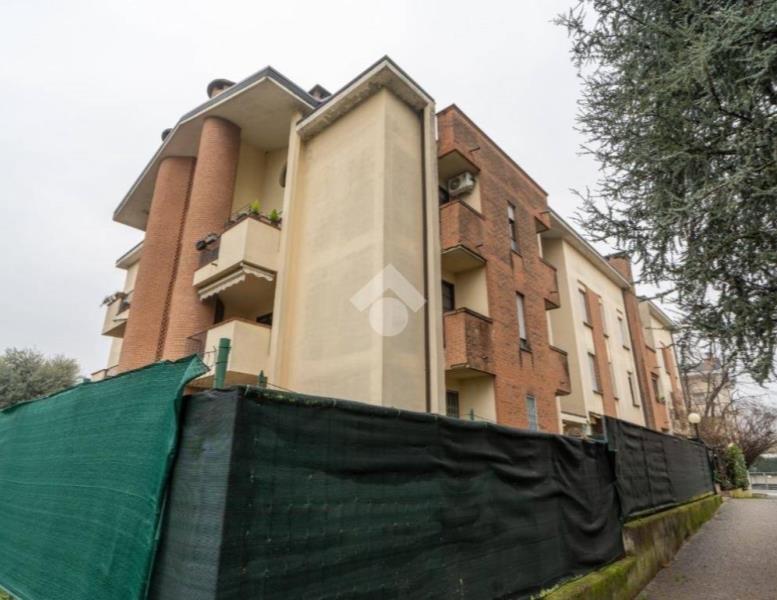 appartamento in vendita a Macherio in zona Bareggia